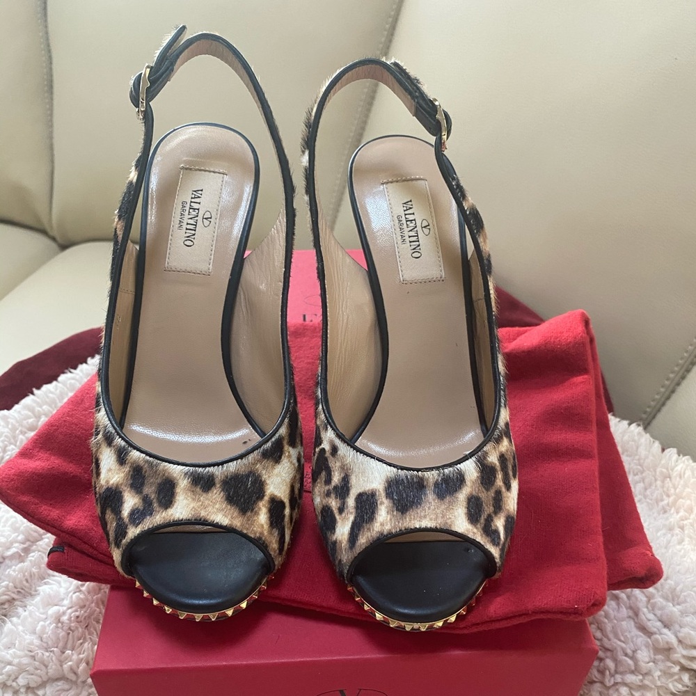 Valentino slingback stiletto